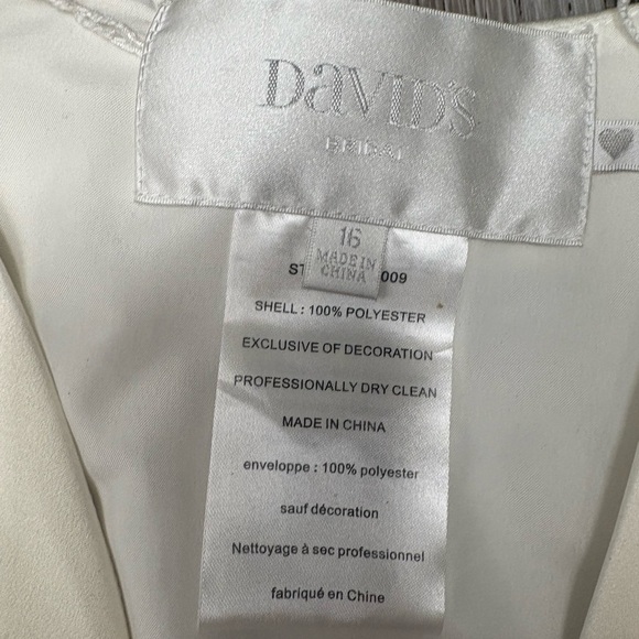 David’s Bridal iviory wedding dress and blazer too - Picture 10 of 14